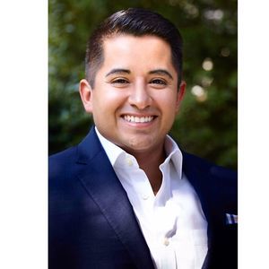 Meet your Posher, Christopher